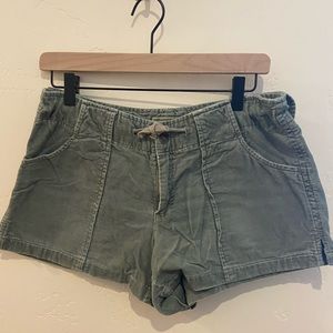 Vintage American Eagle Green Corduroy Shorts 8